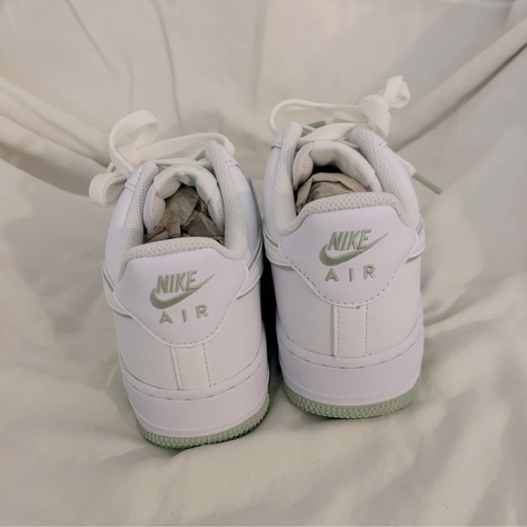NIB nike Air Force 1 '07 sneaker white/honeydew/white men size 7 - Picture 5 of 6
